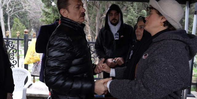 Mattia Ahmet Minguzzi mezarı başında anıldı, Atlas Çağlayan'ın annesi de katıldı Mattia Ahmet Minguzzi mezarı başında anıldı, Atlas Çağlayan'ın annesi de katıldı