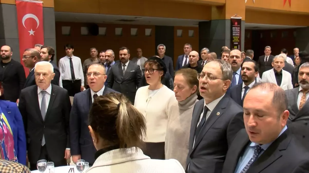 Şiddetle Mücadele İçin Yeni Kitap Tanıtıldı