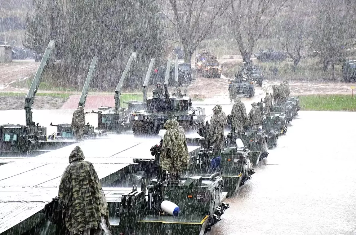 Kırklareli\'nde Durgun Sulardan Geçiş Eğitimi