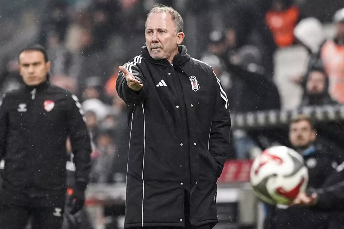 Sergen Yalçın\'dan hakem tepkisi ve transfer açıklaması