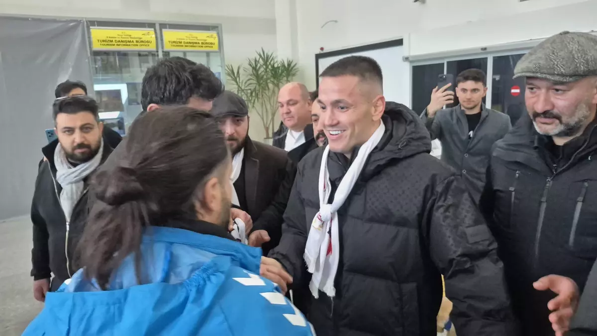 Rey Manaj Sivaspor\'a Dönüş Yaptı