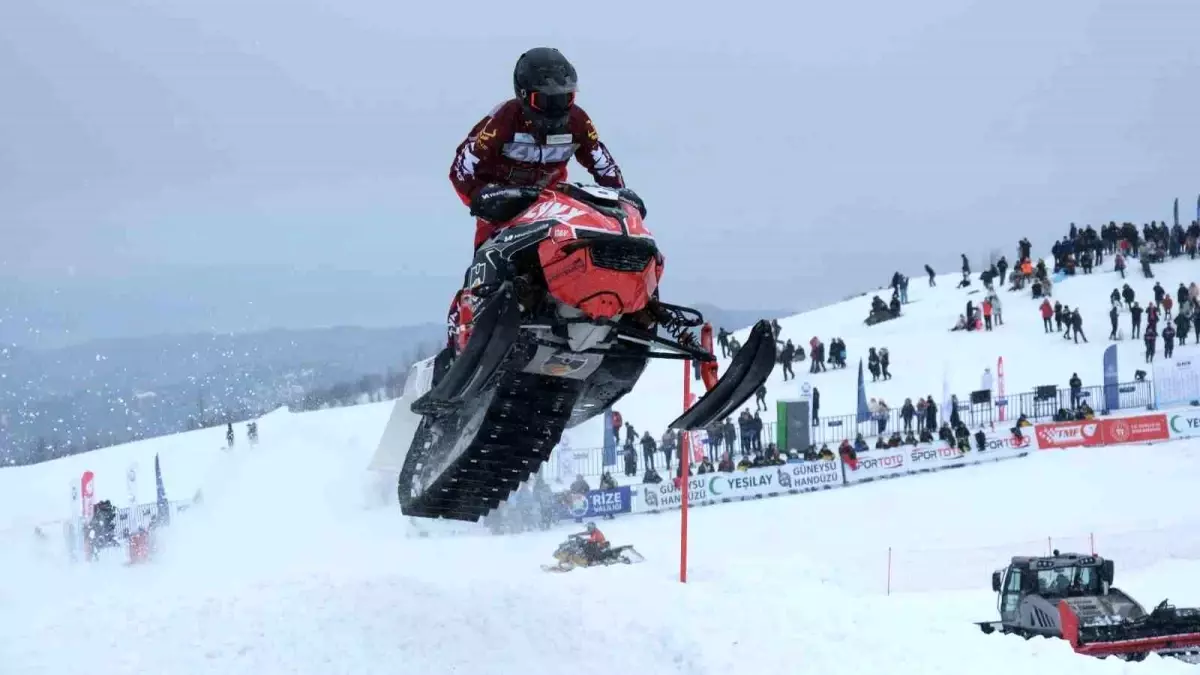 Rize\'de Kar Motosikleti Şampiyonası Başladı