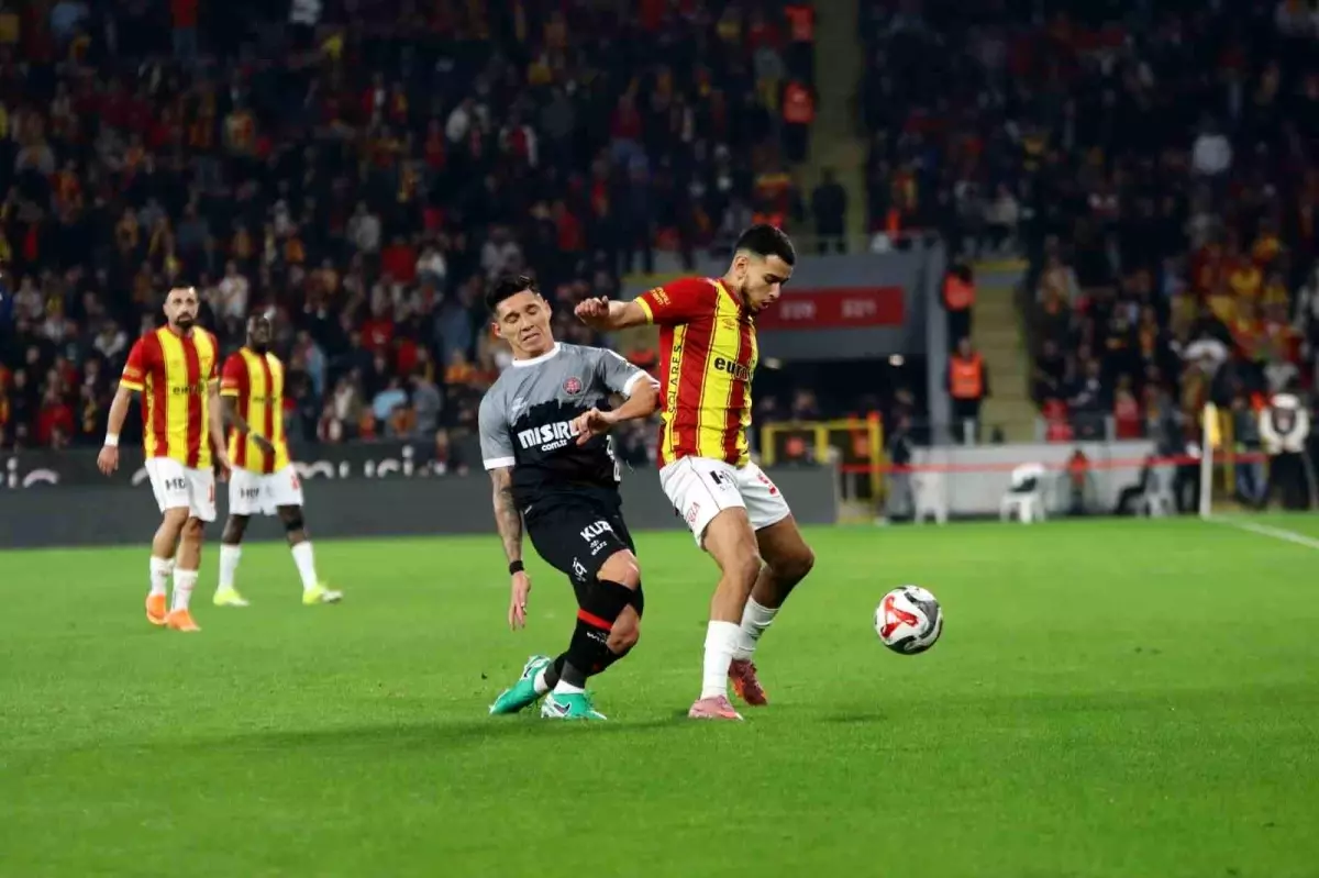 Göztepe 2-1 Karagümrük: İlk Yarı Sonucu