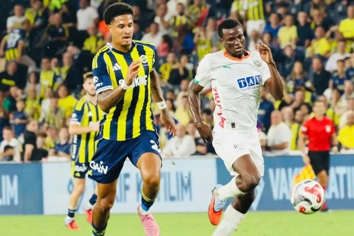 Yeni takımı Augsburg! İmza atmak üzere Almanya\'ya gidiyor