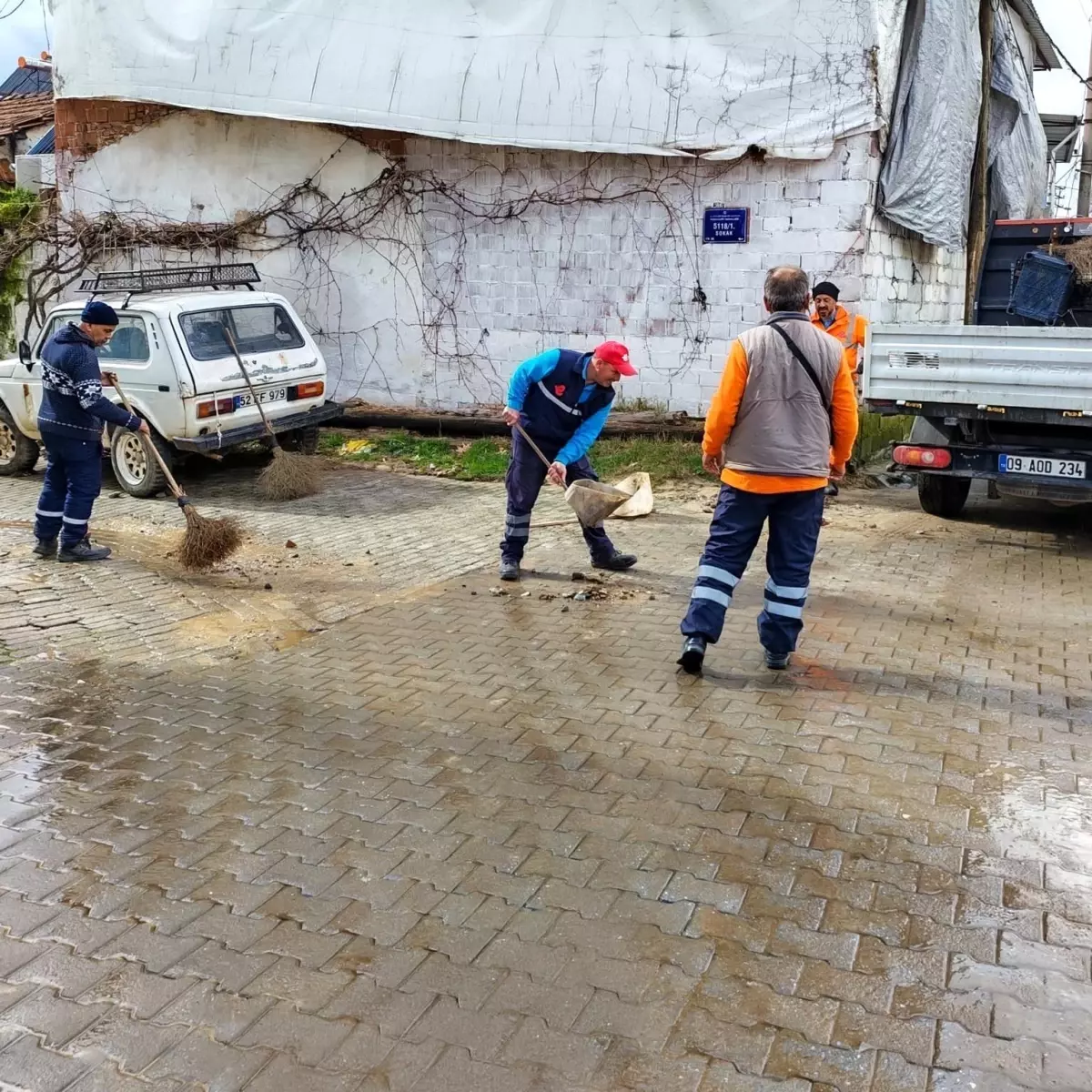 Yoğun yaşın ardından belediye ekipleri sahada