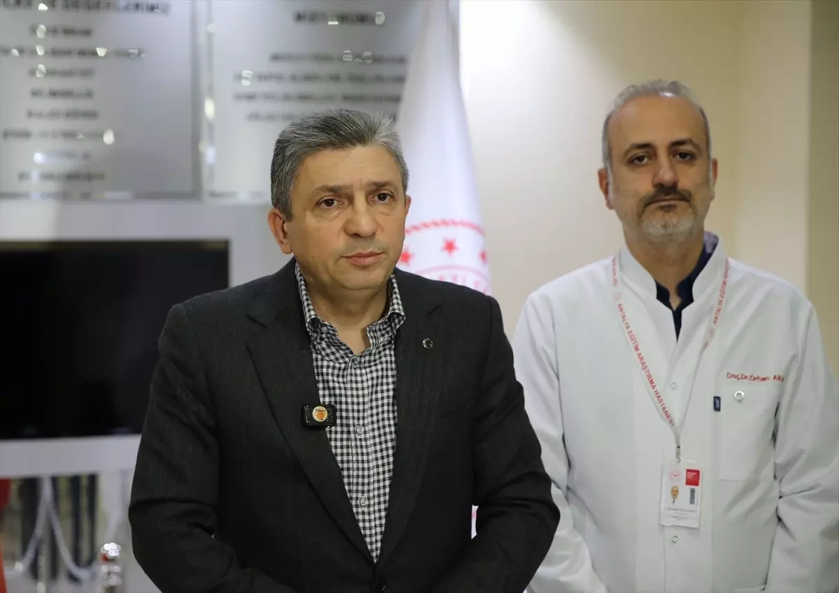 Antalya\'daki Otobüs Kazasında Güvenlik Kamerası Görüntüleri Ortaya Çıktı