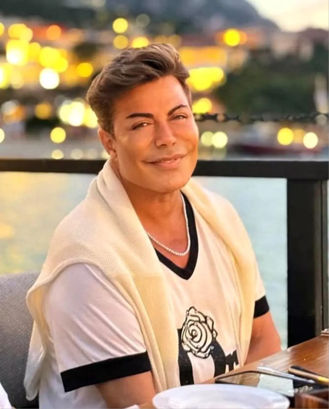 Fatih Ürek bugün son yolculuğuna uğurlanacak Fatih Ürek bugün son yolculuğuna uğurlanacak