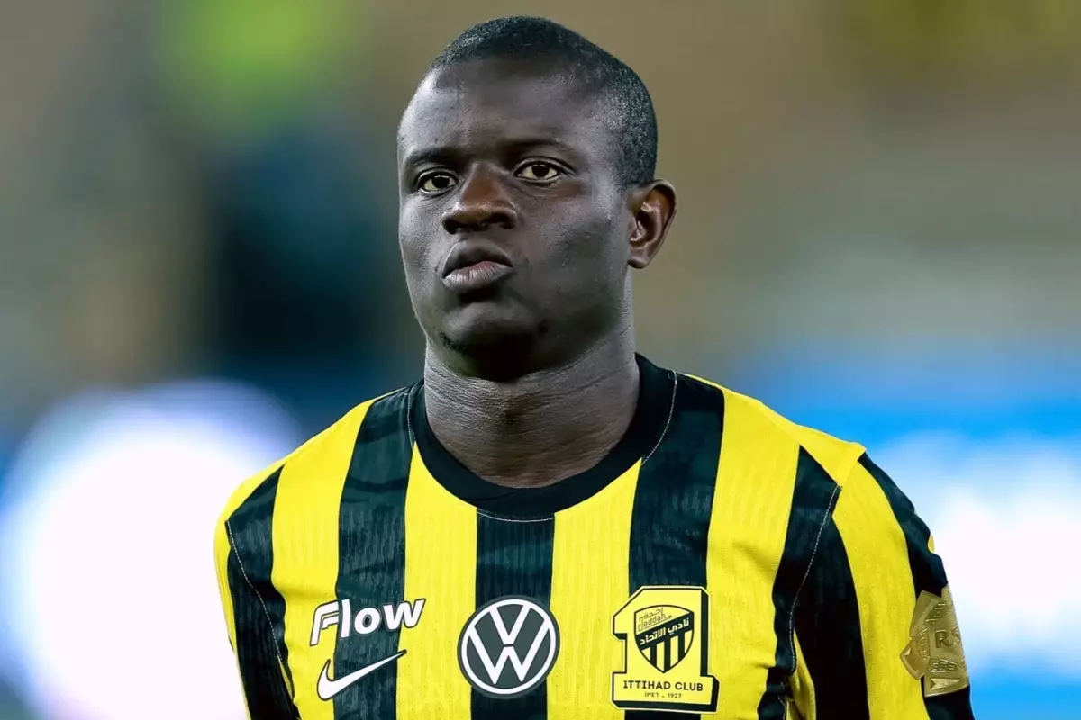 Fenerbahçe\'de oynamak isteyen N\'Golo Kante\'den flaş hareket