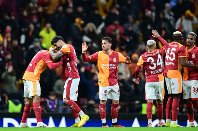 Galatasaray Kayserispor karşısında güle oynaya kazandı