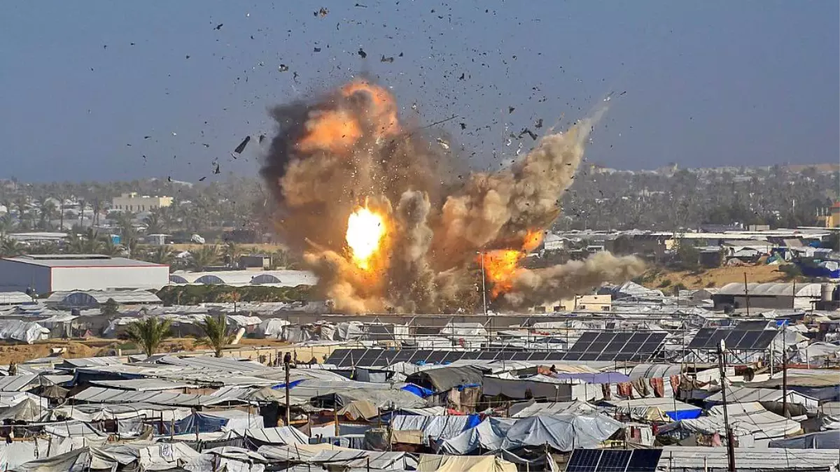 İsrail\'in Gazze\'ye Hava Saldırısı: 32 Ölü