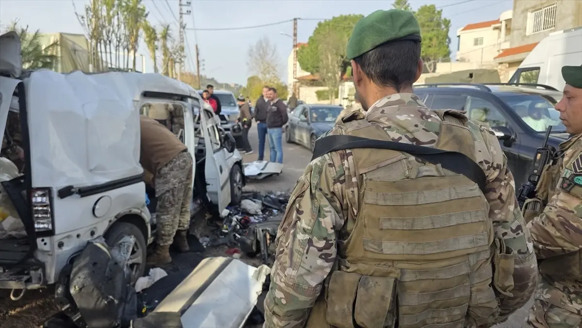 İsrail\'in Lübnan\'da İHA Saldırısı: 1 Ölü, 3 Yaralı