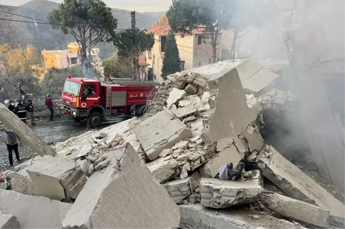 İsrail, Lübnan\'ın güneyinde bir araca saldırı düzenledi