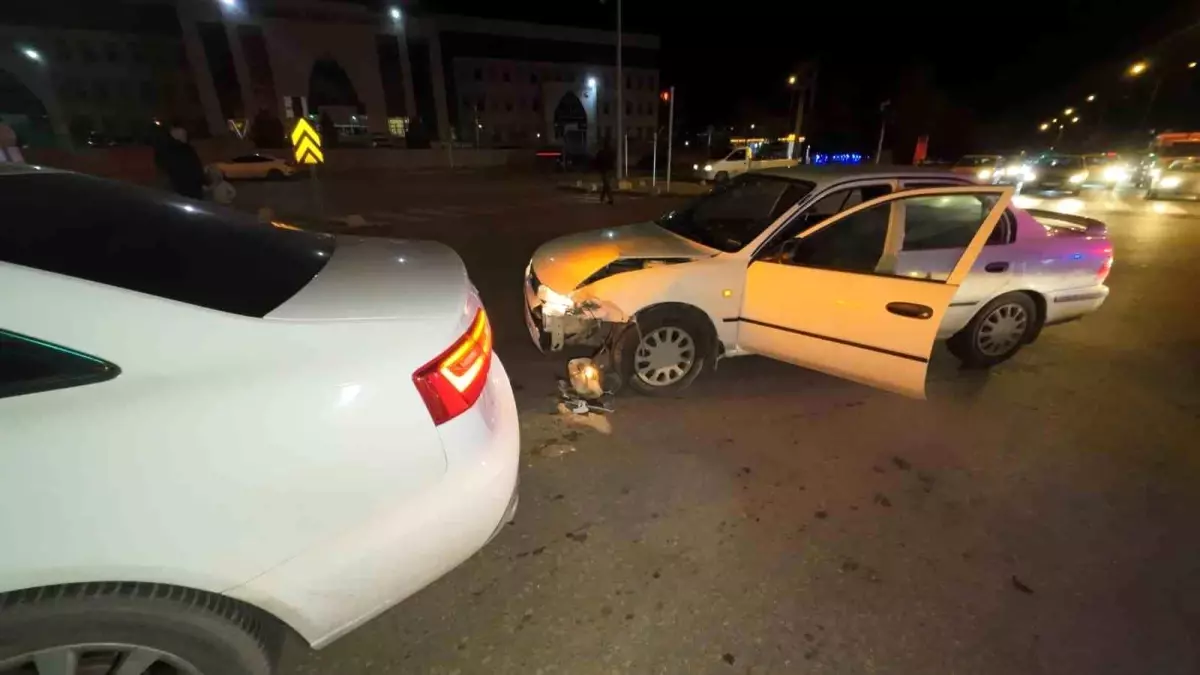 Karaman\'da Trafik Kazası: 1 Yaralı