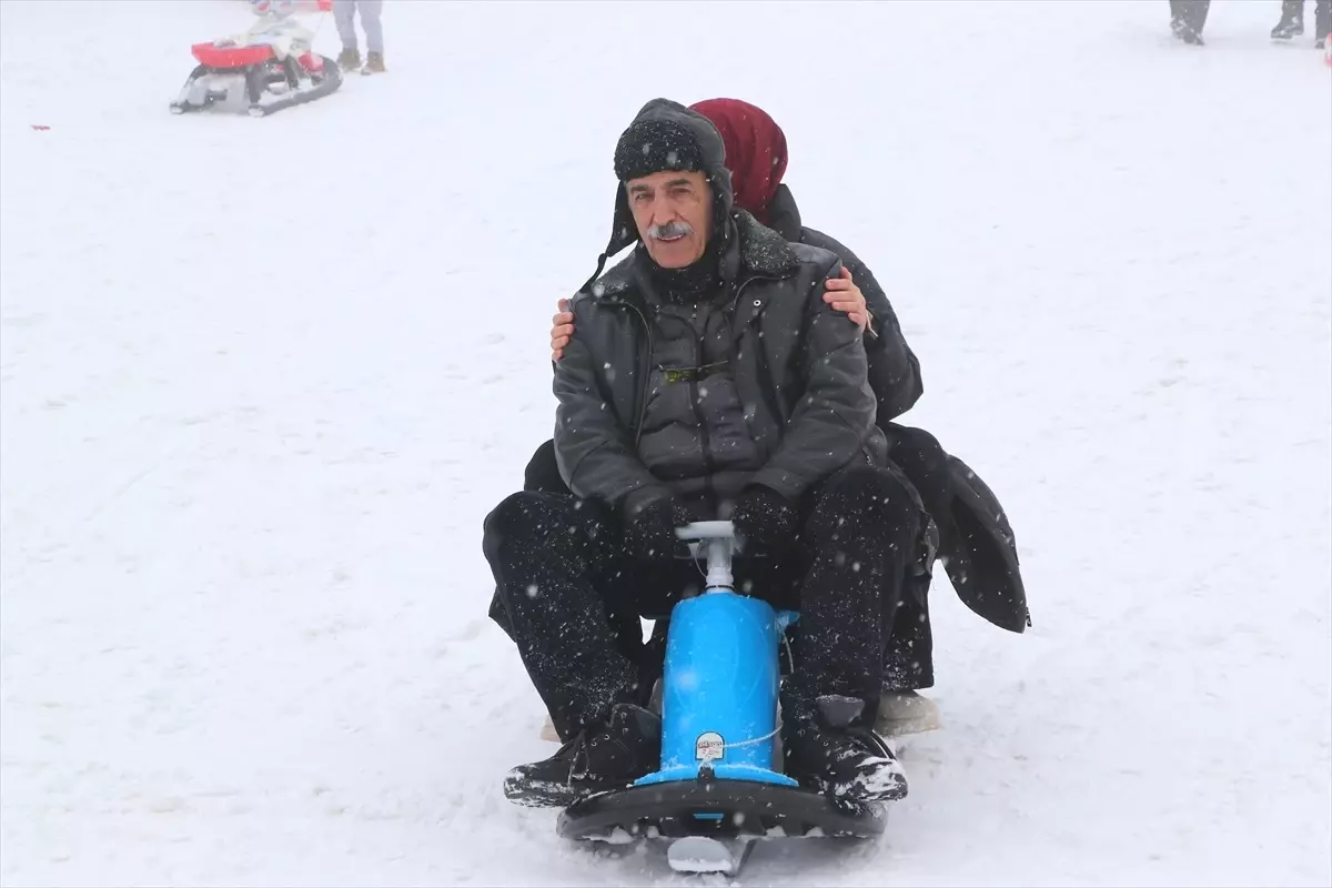 Palandöken Kayak Merkezi\'nde Yarıyıl Yoğunluğu