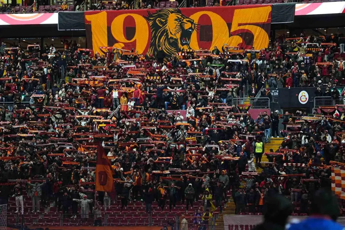 Galatasaray Kayserispor\'u ağırlıyor