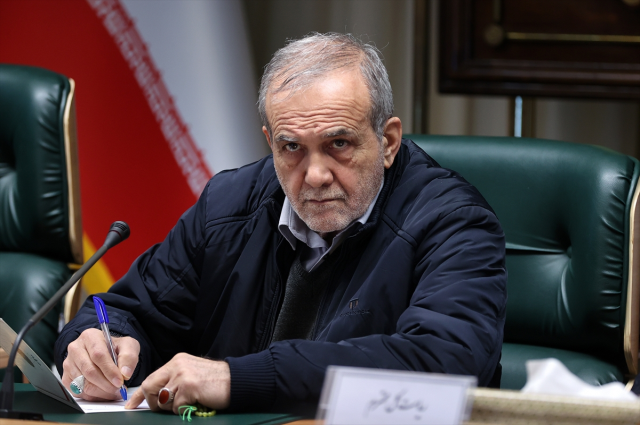 Trump'tan İran açıklaması: Bölgedeki müttefiklere planımızı asla söyleyemeyiz