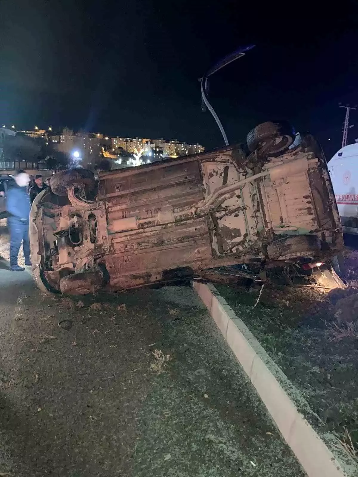 Edremit\'te Trafik Kazası: 2 Yaralı