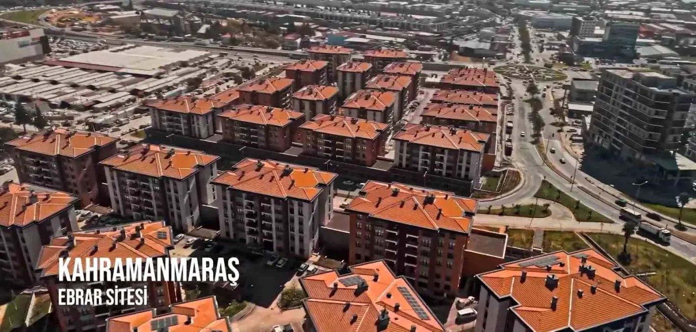 Bakan Kurum: "Gün ağardı, yaraları sardık, biz yine küllerimizden dipdiri ayağa kalktık"