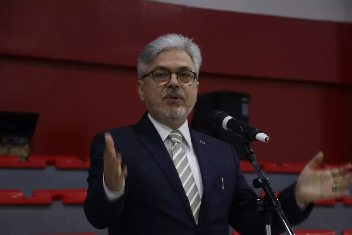 Yalova\'da okullarda ikinci dönem "Bayrak Sevgisi" temasıyla başladı