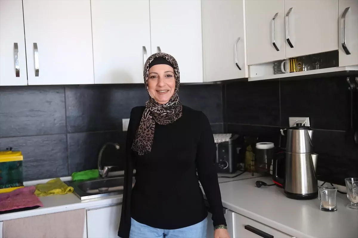 Gülcan Yılmaz: Depremde Eşini Kaybetti, Güçlü Olmaya Çalışıyor