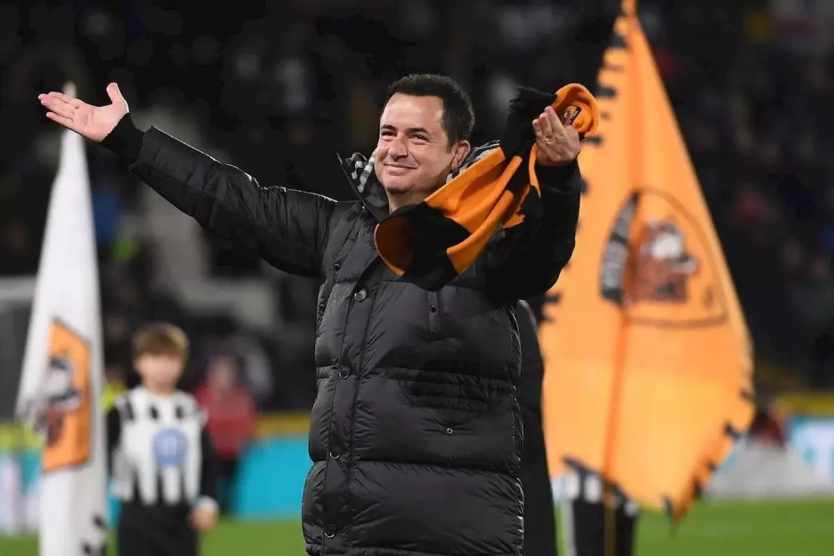 Acun Ilıcalı\'nın maç sırasında yaptığı hareket İngiltere\'de gündem oldu