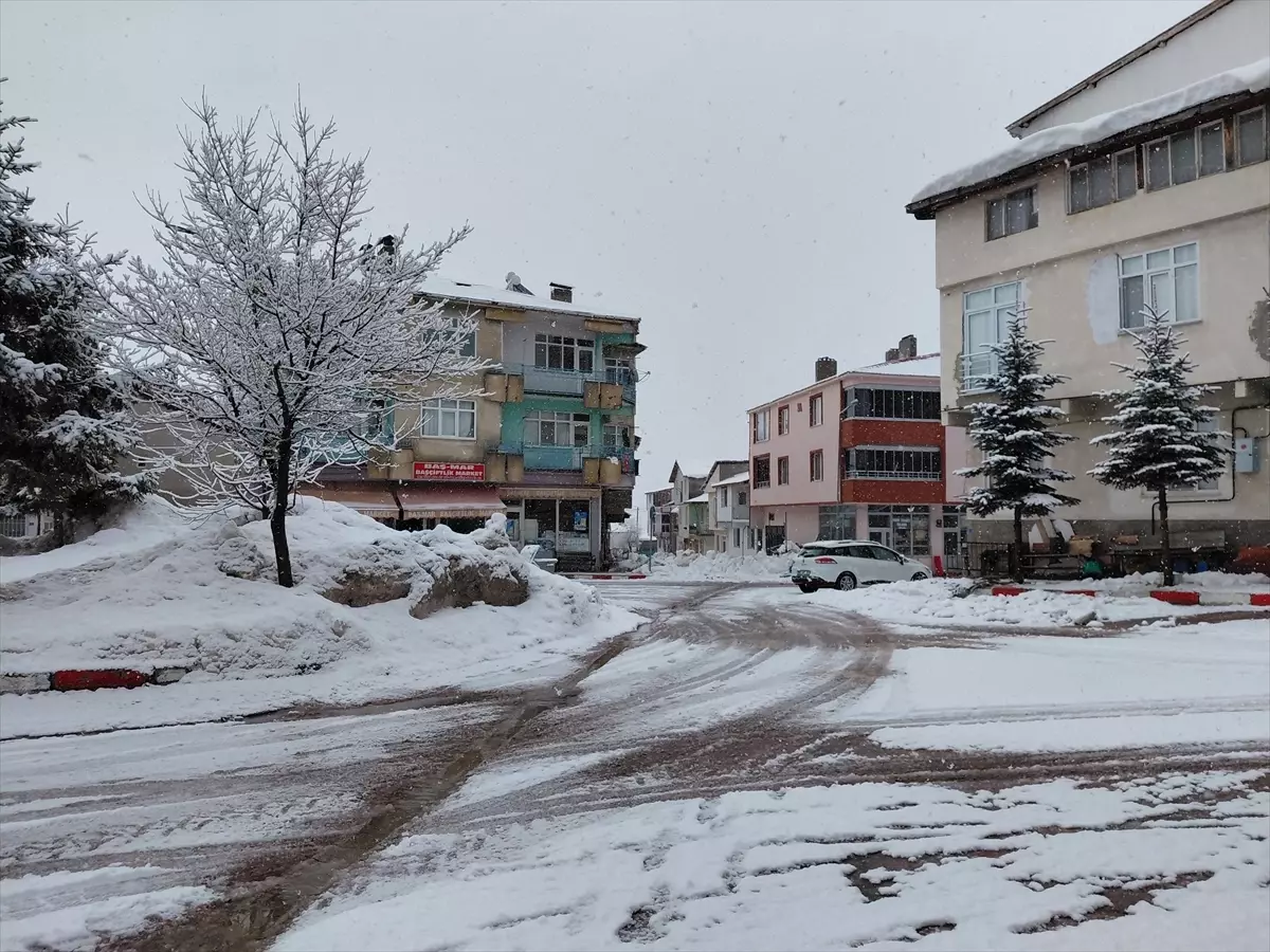 Başçiftlik\'te Kar Yağışı Etkili