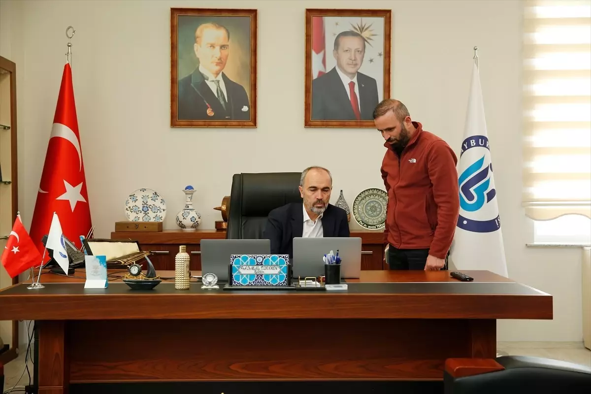 Türkmen, \'Yılın Kareleri\' Oylamasına Katıldı