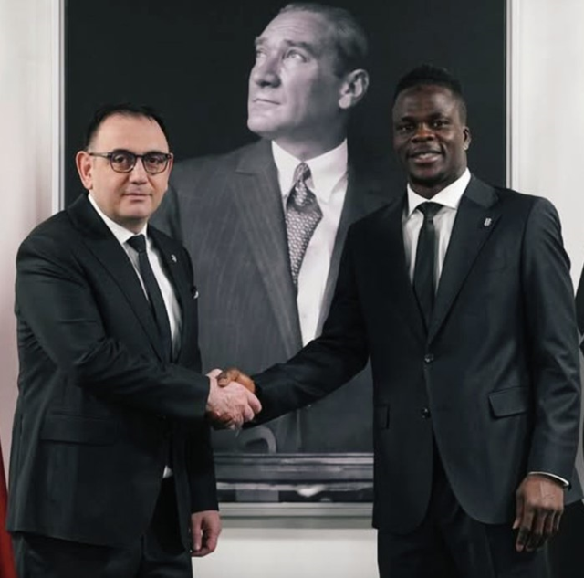 Beşiktaş, Junior Olaitan'ı açıkladı Beşiktaş, Junior Olaitan'ı açıkladı