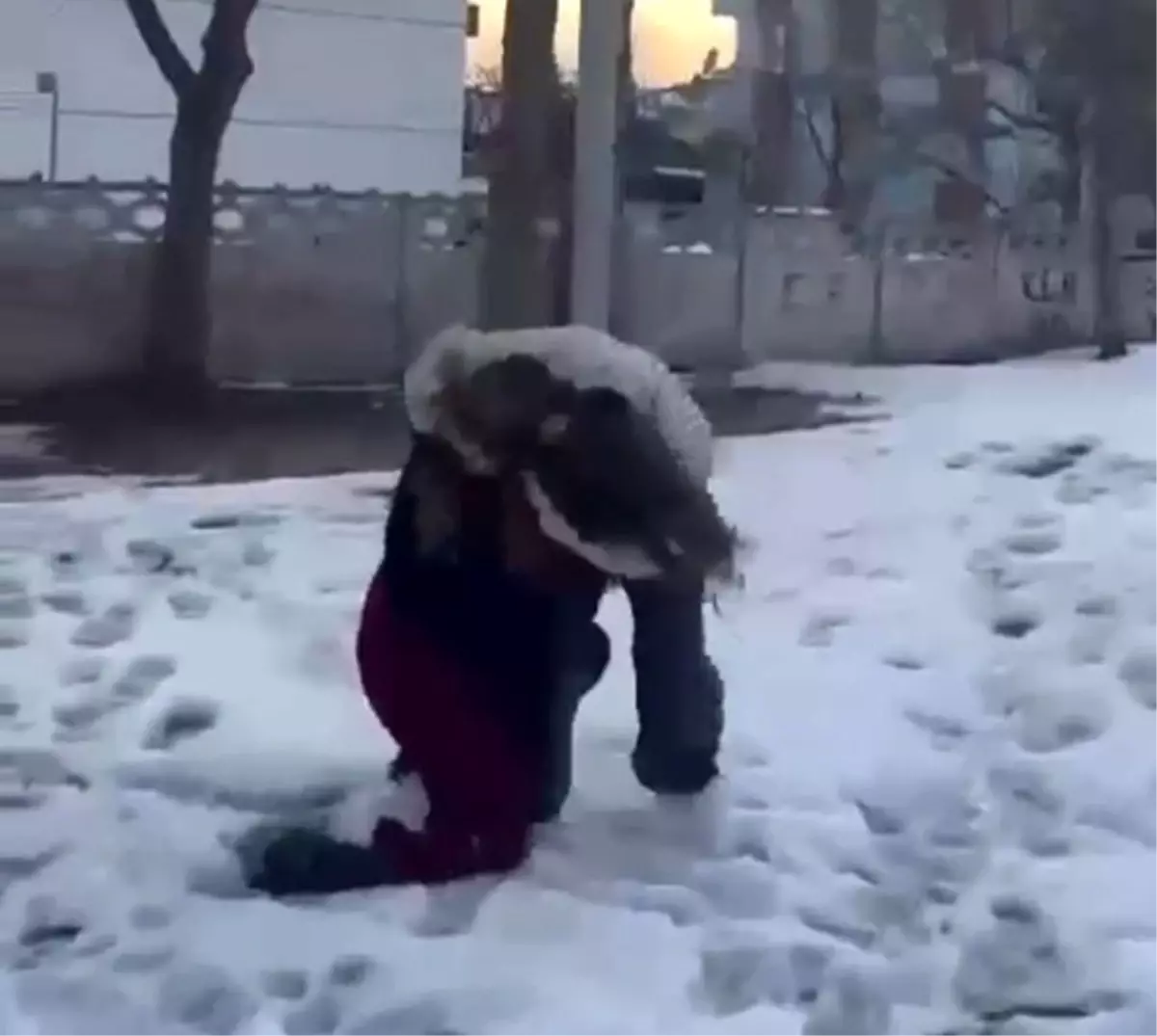 Bolu\'da Öğrenci Kızlar Parkta Darp Edildi