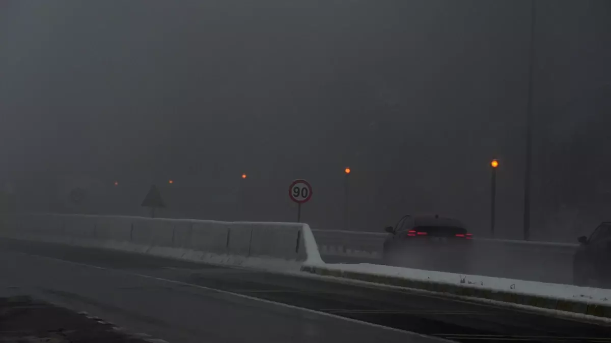 Bolu Dağı\'nda Kar ve Sis