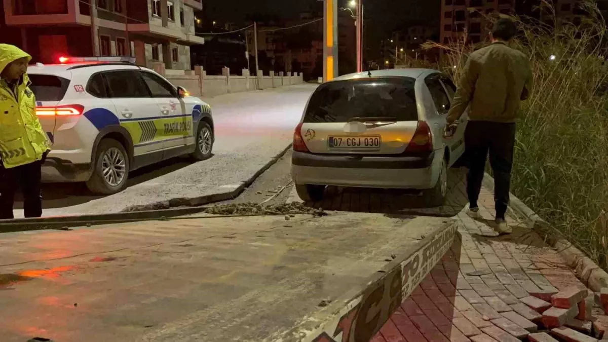 Antalya\'da Bıçaklı Kavga ve Alkollü Sürücü Trafik Kazası