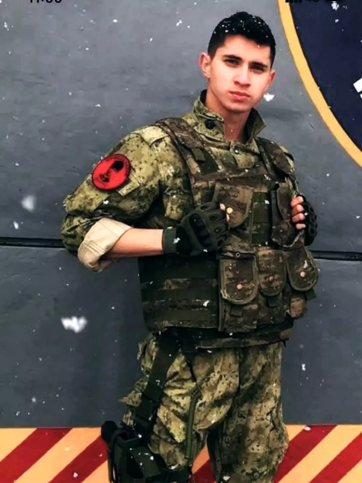 Genç astsubay kalbine yenik düştü