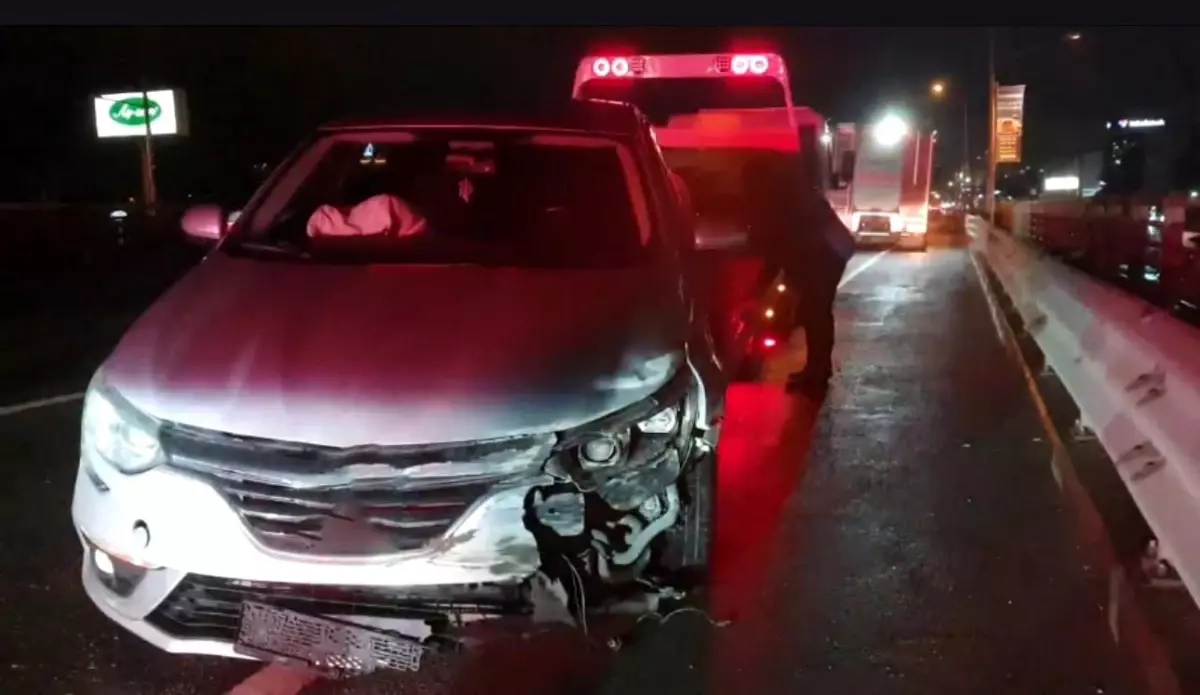 Gebze\'de Kaza: Sürücü Yaralandı