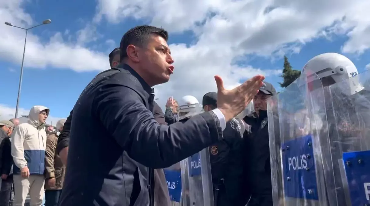 Marmaris Belediye Başkanı Acar Ünlü, kamu görevlisine hakaret suçundan 46 bin 600 TL cezaya çarptırıldı