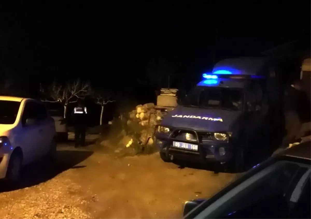 Marmaris\'te Silahlı Kavga: Şüpheli Aranıyor