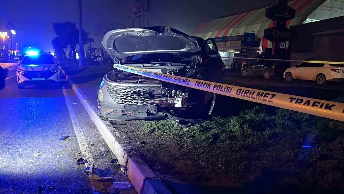 Mersin\'de feci kaza: 3 ölü, 3 yaralı