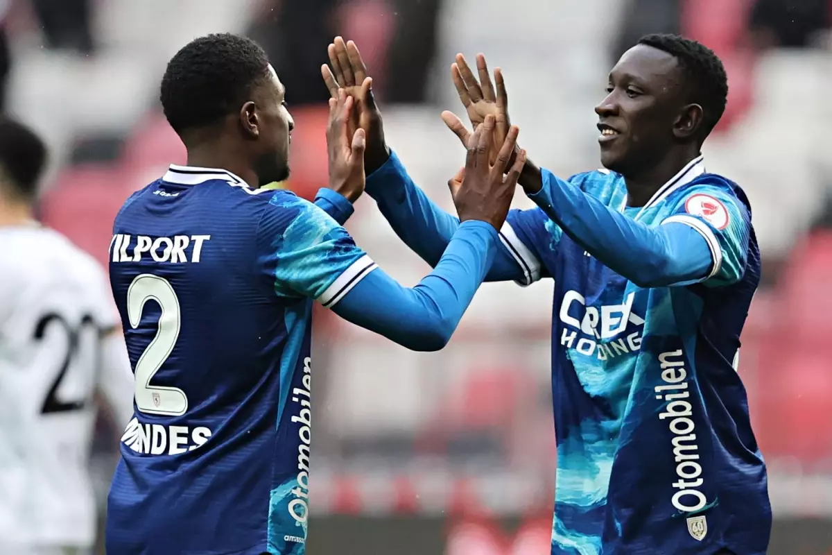 Samsunspor, Bodrum FK karşısında Marius Mouandilmadji ile güldü