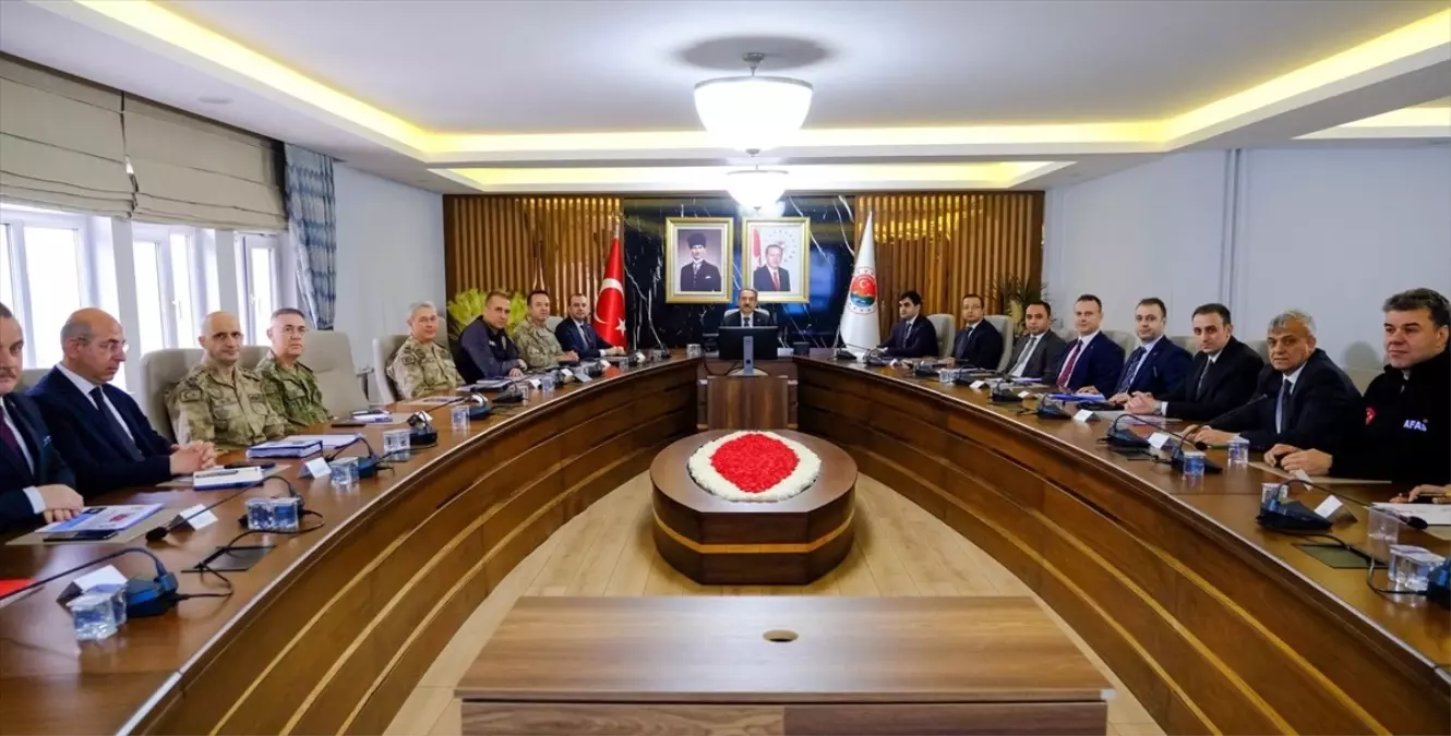 Şırnak\'ta Güvenlik Toplantısı