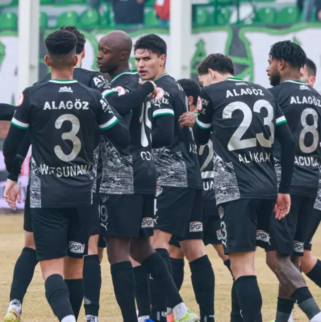 Tarihi sonuç! Iğdır FK'den Süper Lig ekibi Antalyaspor'a yarım düzine gol