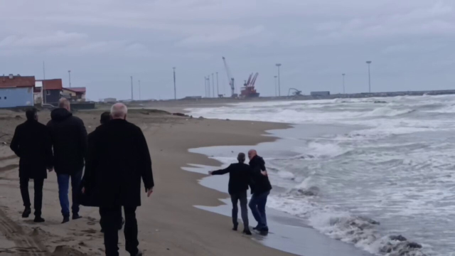 Telefonda başladı, sahilde bitti: Cinnet anlarında film gibi ikna operasyonu