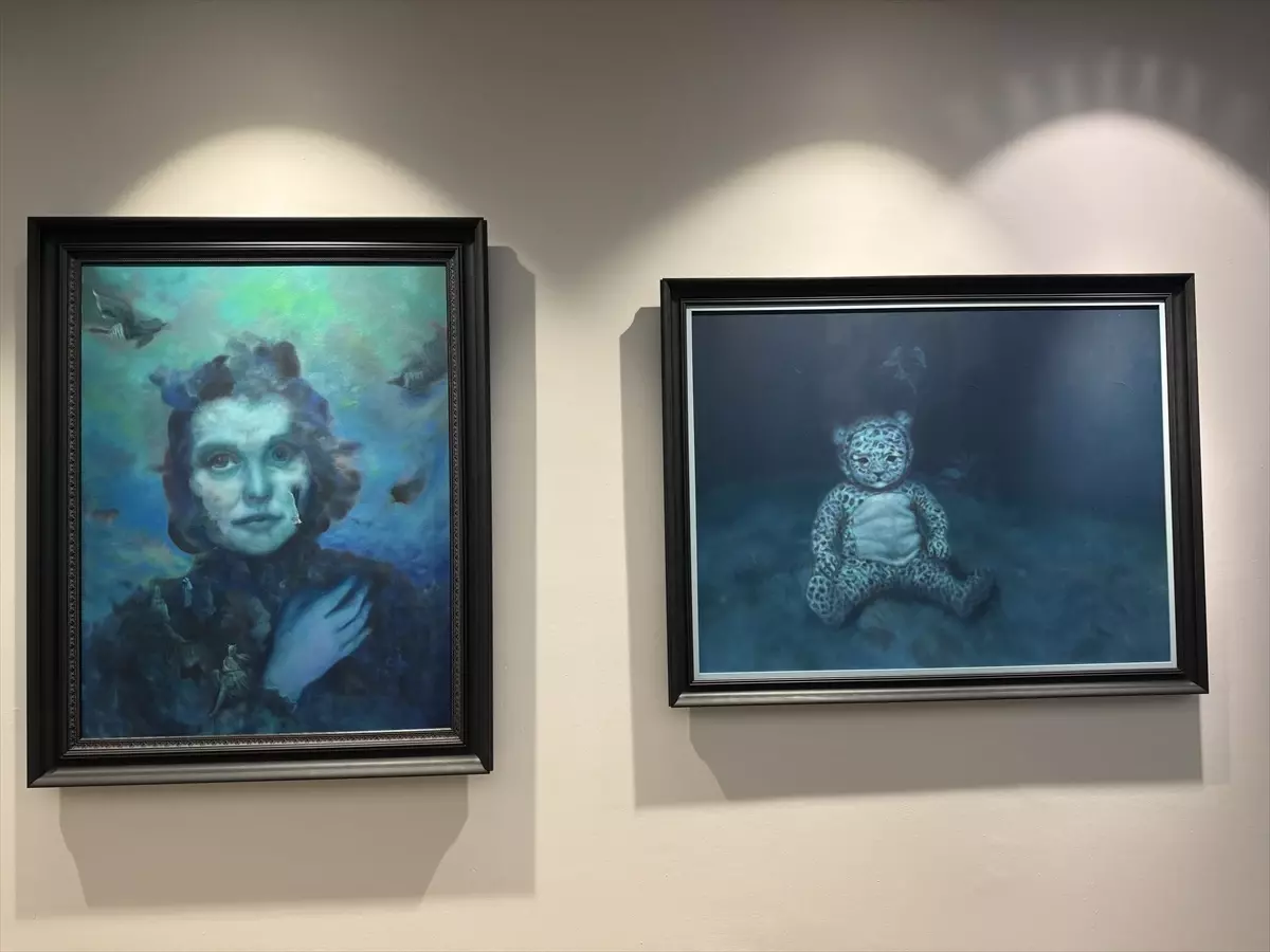 Yonca Saraçoğlu\'nun \'Untold Tales\' Sergisi Açıldı