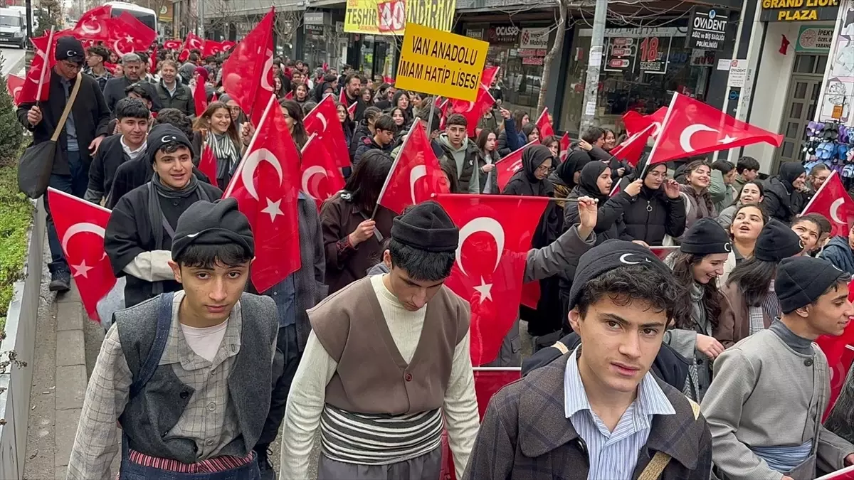 Van\'da "120 kahraman çocuk" anıldı