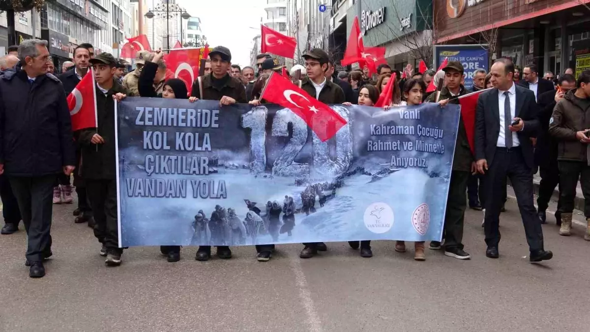 Van\'da donarak şehit olan 120 kahraman çocuk unutulmadı