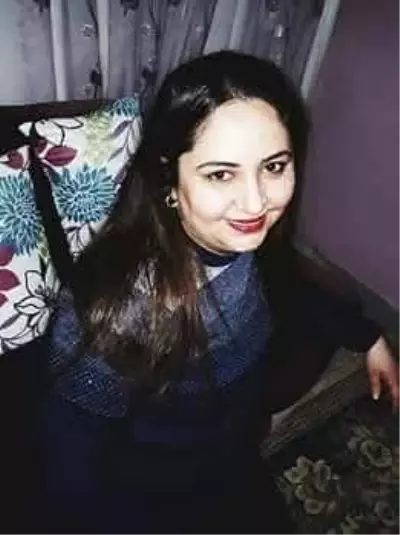 3 çocuğunun annesini katletti, polis gelene kadar başında ağladı