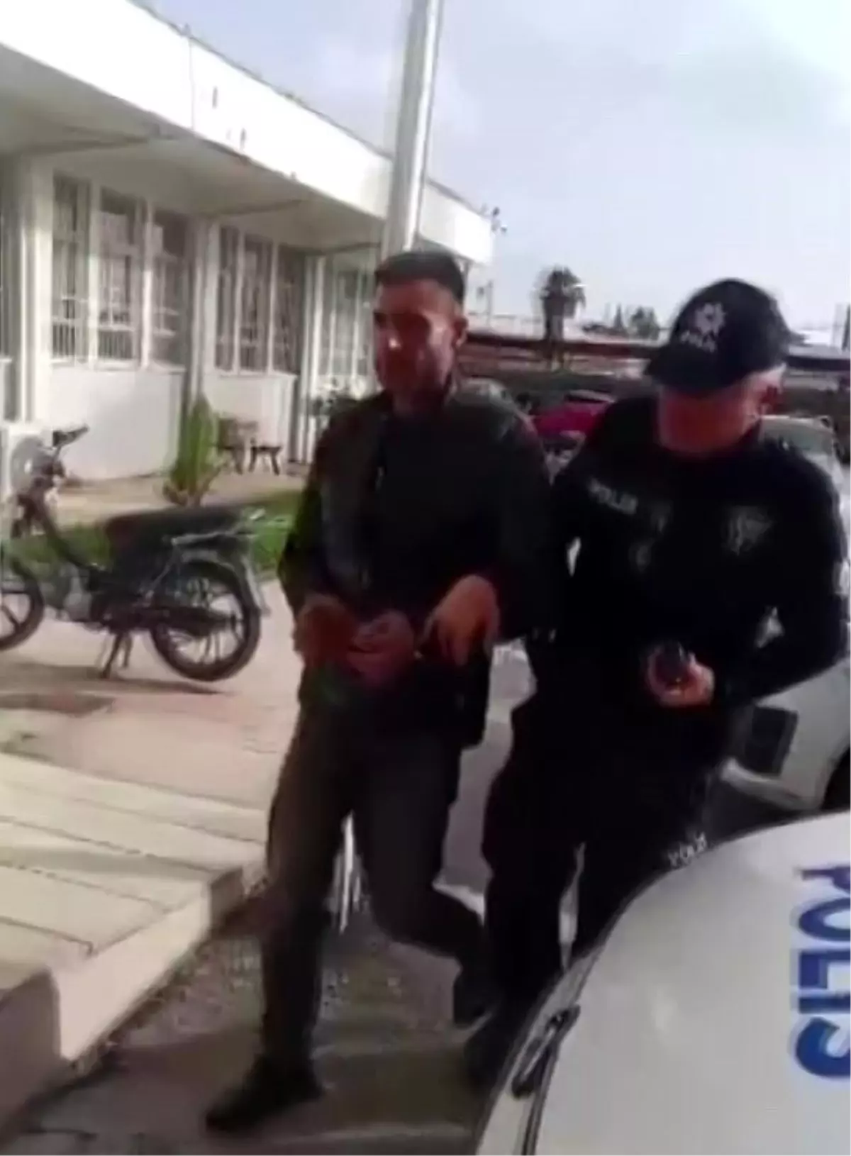 Firari Uyuşturucu Hükümlüsü Adana\'da Yakalandı