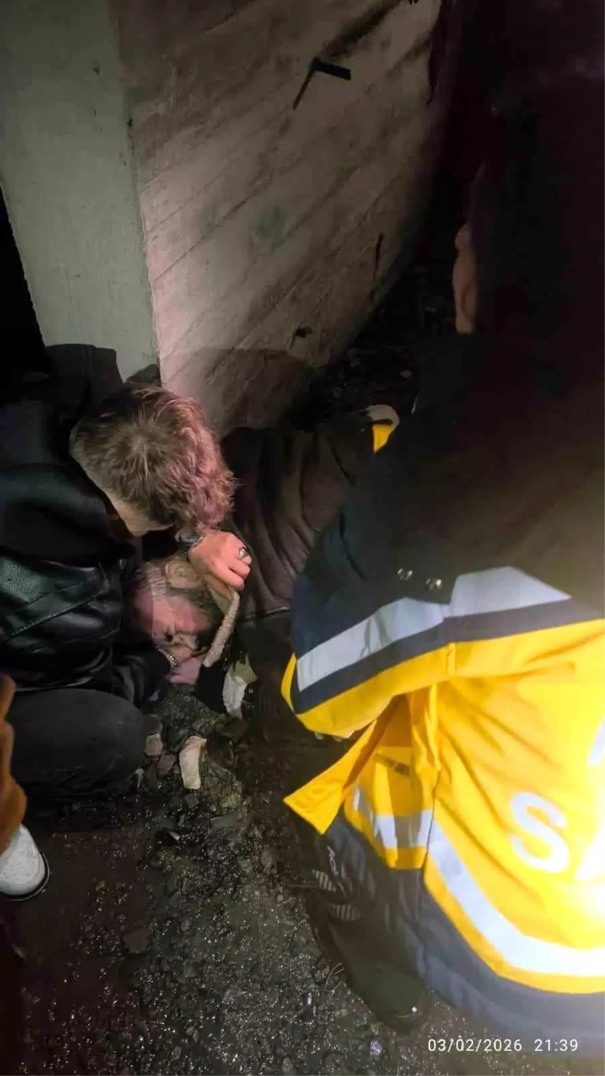 Zonguldak\'ta İnşaatta Mahsur Kalan Kişi Kurtarıldı