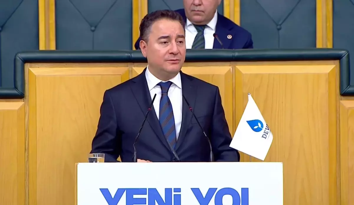 Babacan: Deprem kadermiş gibi yönetim hataları var
