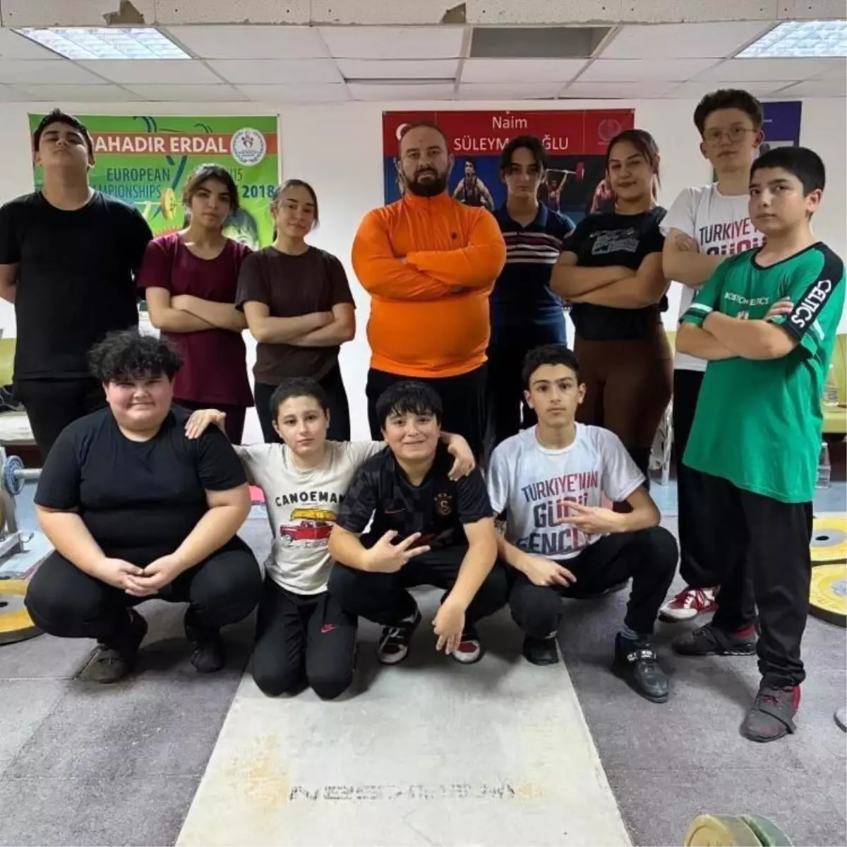 Bilecik\'te Halter Sporcuları Güçleniyor