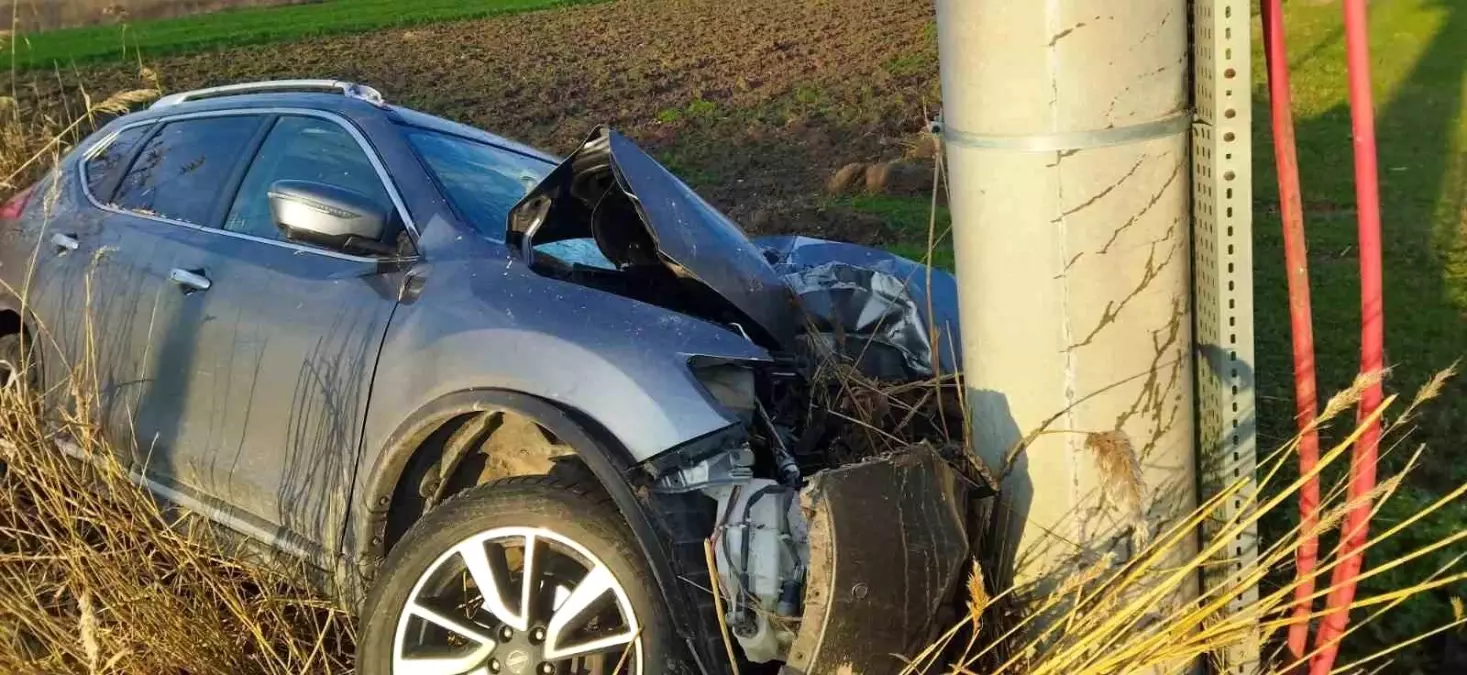 Karacabey\'de Kaza: Sürücü Yaralandı