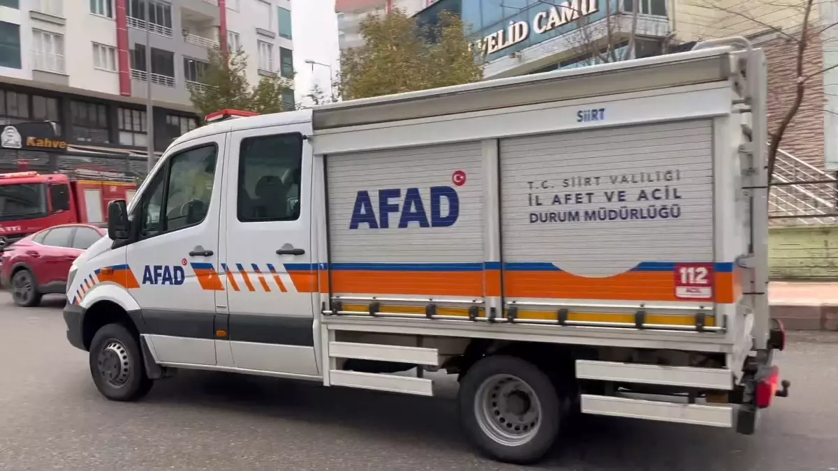 Siirt\'te Temizlik Kazası: Kübra Kaya Havalandırmaya Düştü